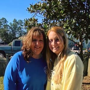 Meet your Posher, Becky